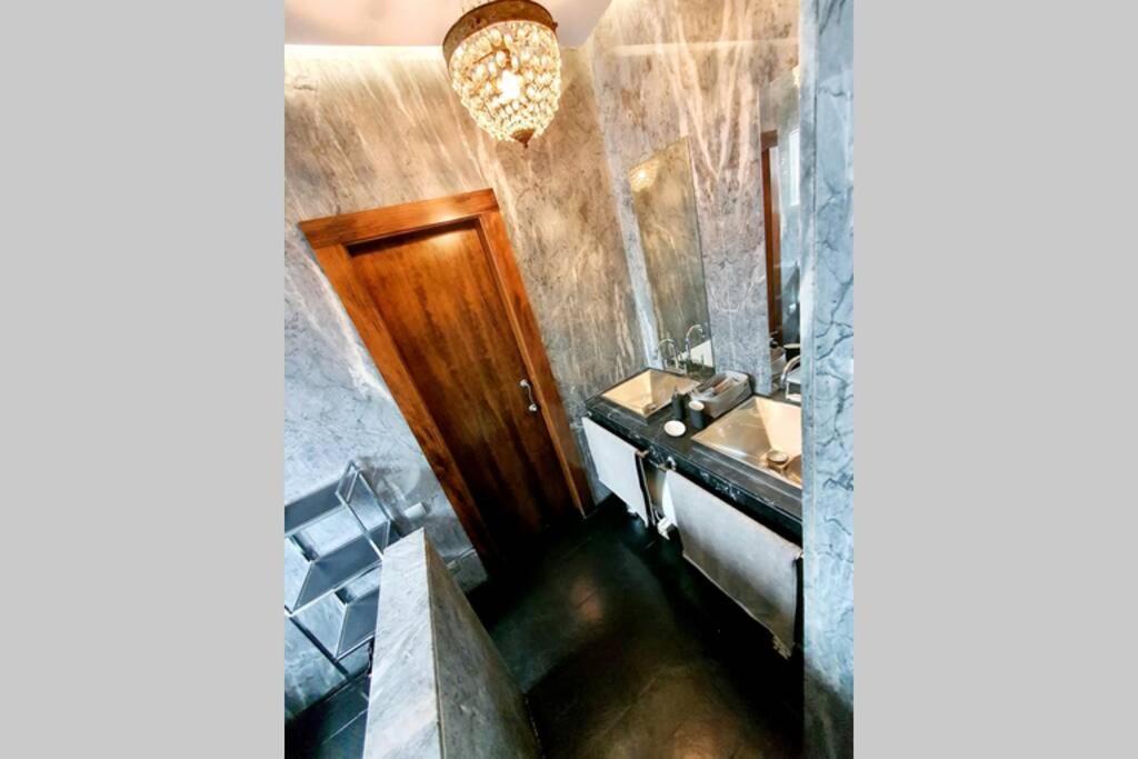 Appartement Atico Singular En El Centro Historico. à Jaén Extérieur photo